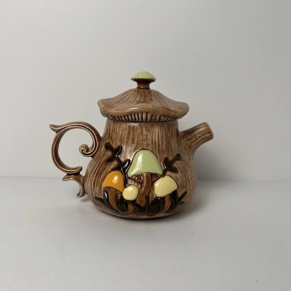 VTG Arnel's Mushroom Teapot Dark Lid Salt & Pepper Shaker Set Ceramic